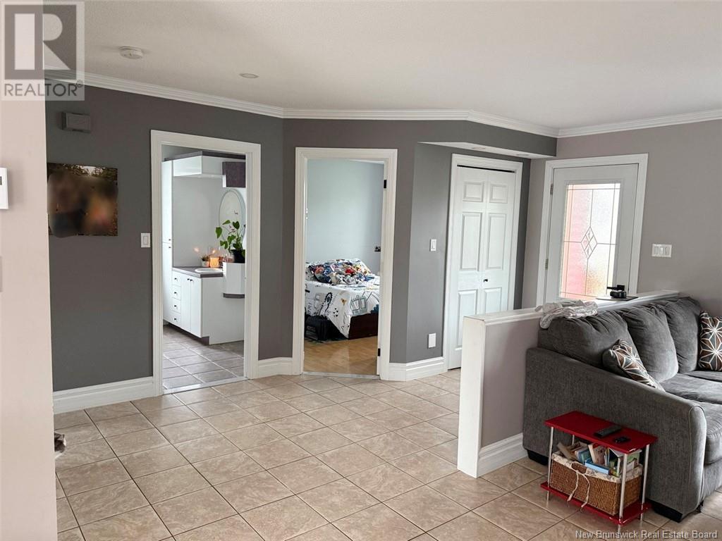 9 Banville Street, Saint-Quentin, New Brunswick  E8A 1A6 - Photo 6 - NB119302