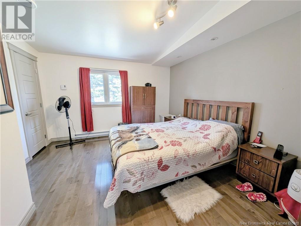 7701 Du Havre Street, Bas-Caraquet, New Brunswick  E1W 5W9 - Photo 5 - NB119517