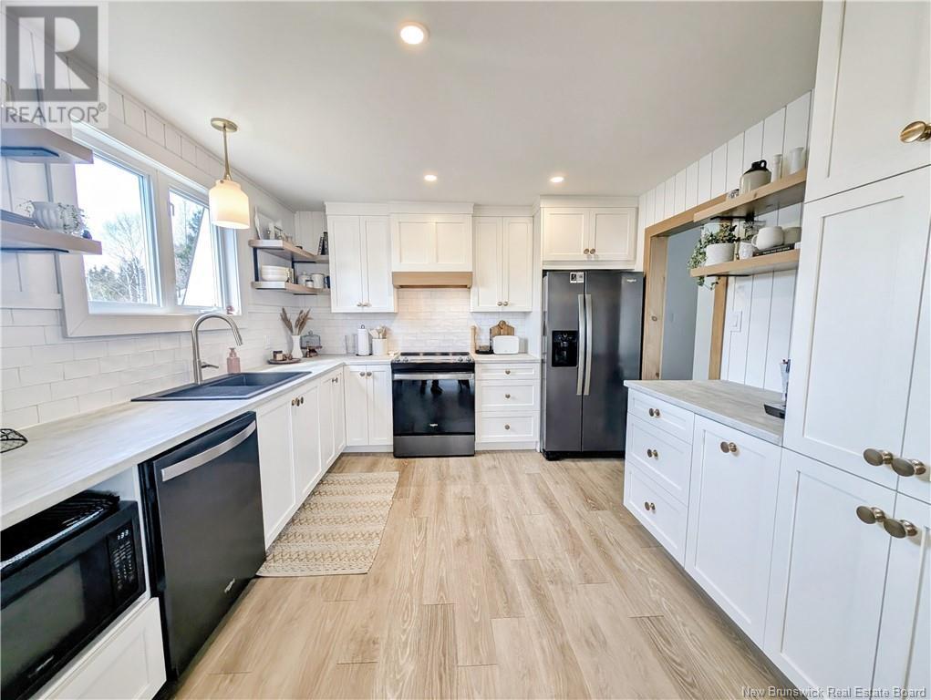 850 Des Acadiens Boulevard, Bertrand, New Brunswick  E1W 1H3 - Photo 5 - NB119510