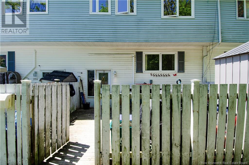 316 Tartan Street, Saint John, New Brunswick  E2K 2R7 - Photo 2 - NB119557