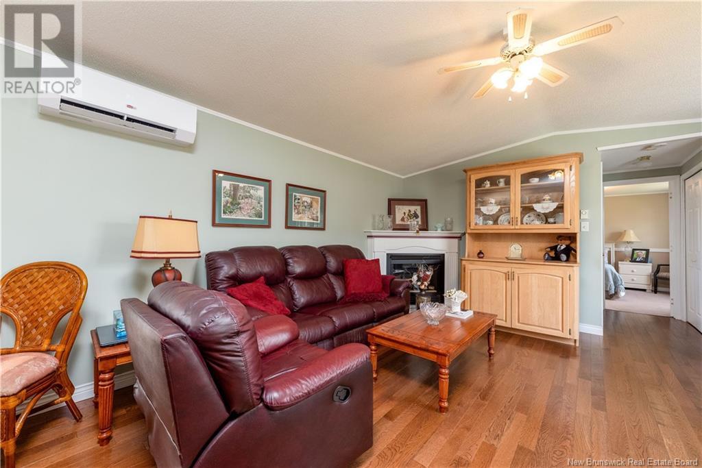 72 Southpine, Moncton, New Brunswick  E1H 3M7 - Photo 7 - NB119572