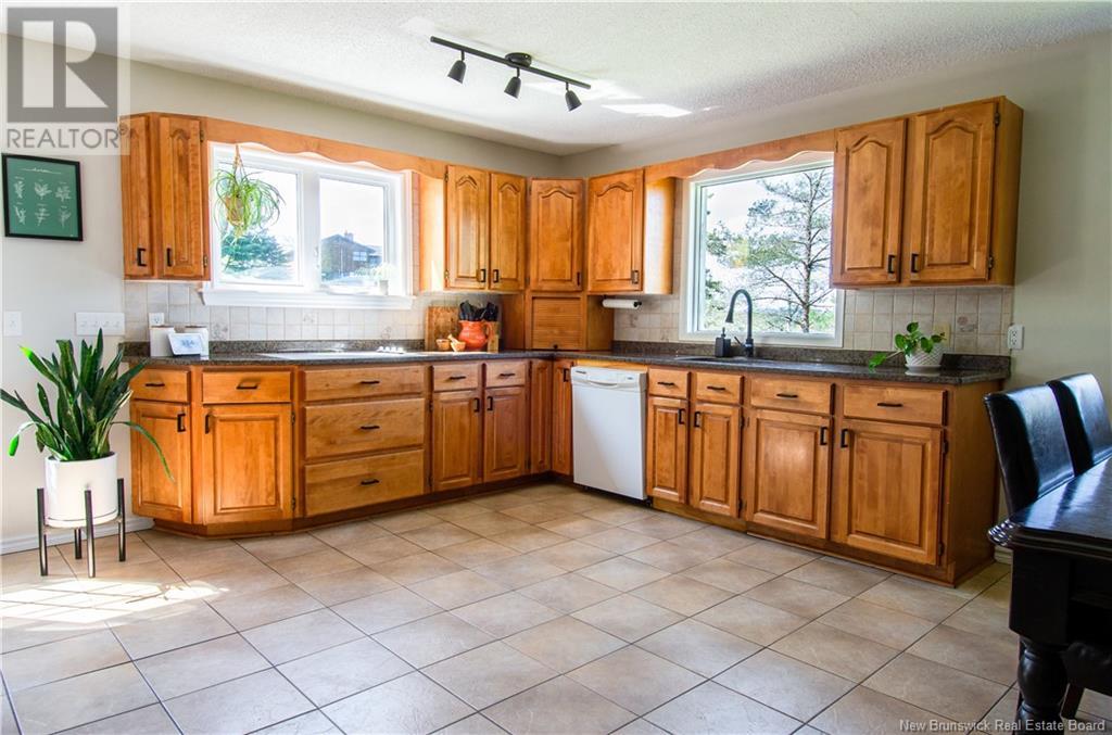 540 Gault Road, Saint John, New Brunswick  E2M 5K1 - Photo 8 - NB119566