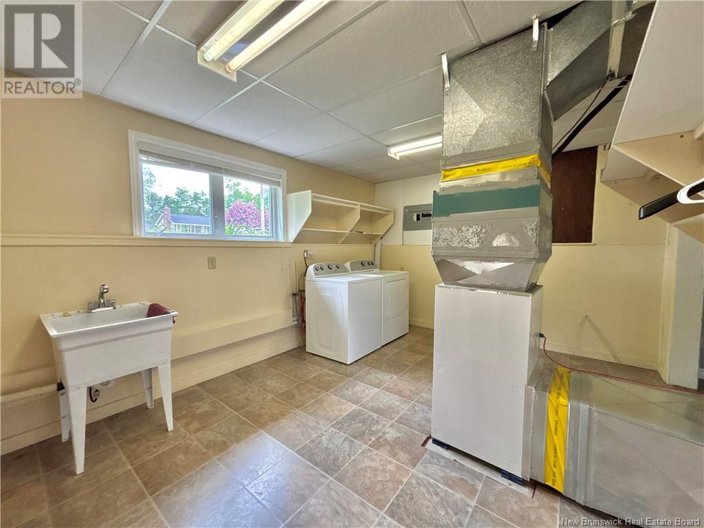 920 Msgr Godin Court, Bathurst, New Brunswick  E2A 4E6 - Photo 28 - NB119524