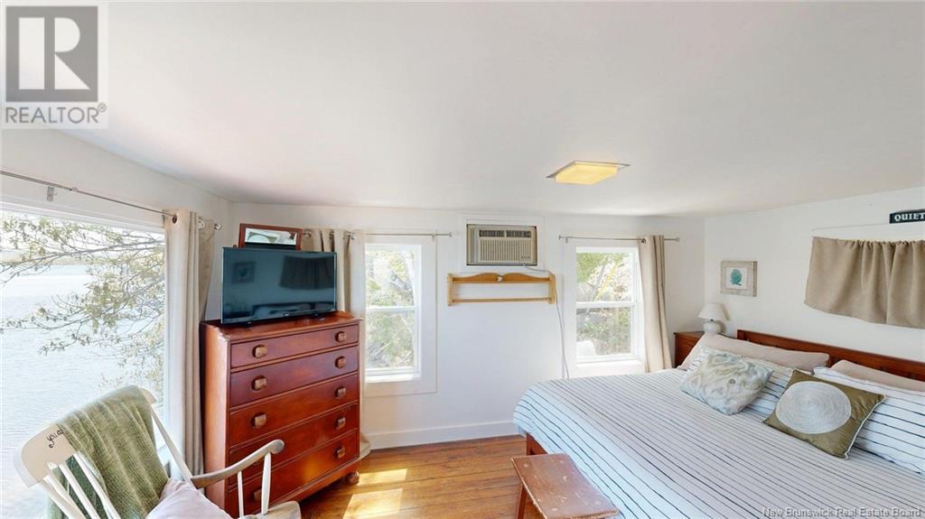 6577 Route 102, Oak Point, New Brunswick  E5M 2G9 - Photo 24 - NB119373