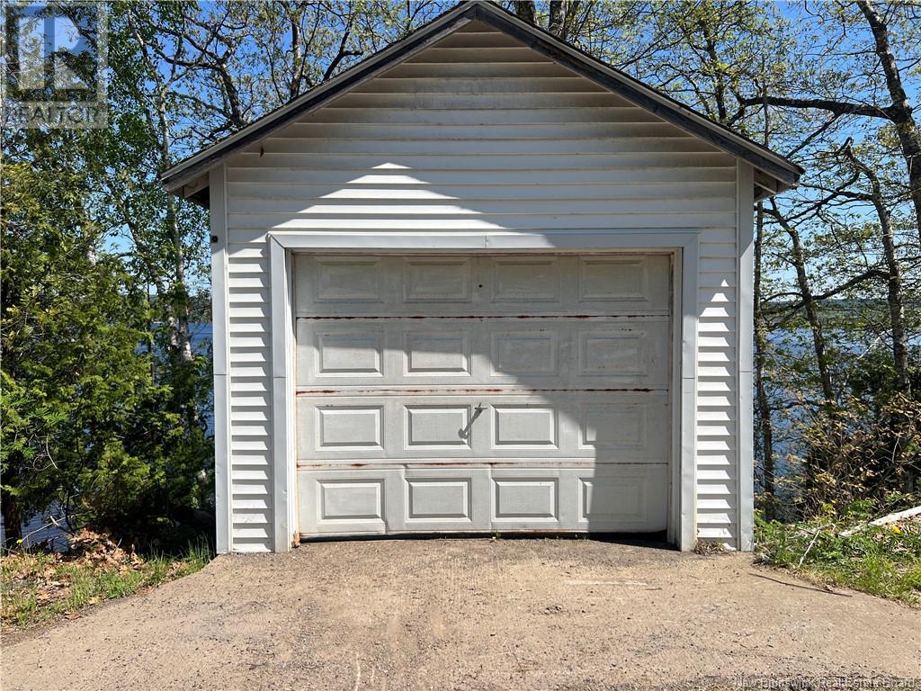 6577 Route 102, Oak Point, New Brunswick  E5M 2G9 - Photo 36 - NB119373