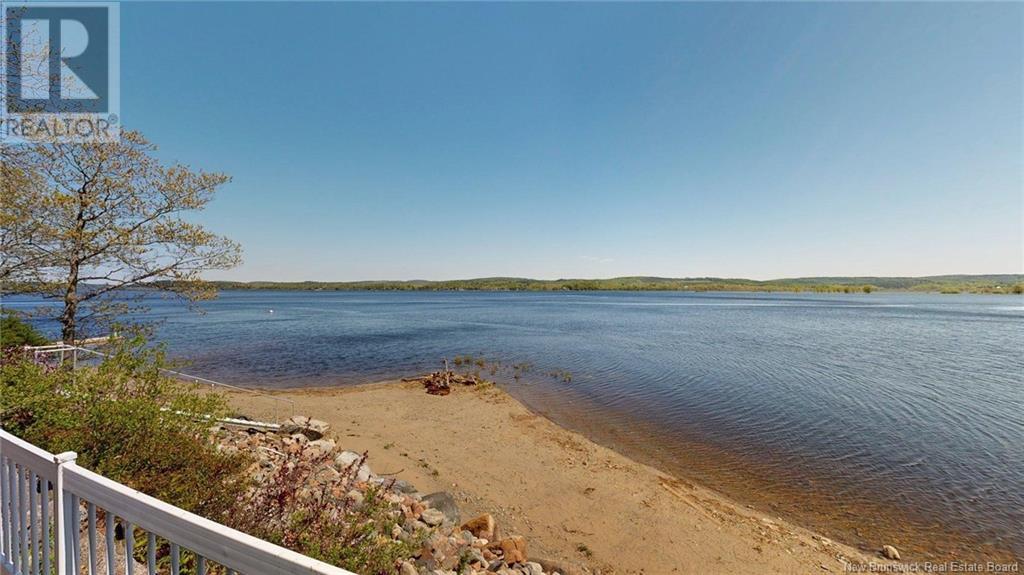 6577 Route 102, Oak Point, New Brunswick  E5M 2G9 - Photo 43 - NB119373
