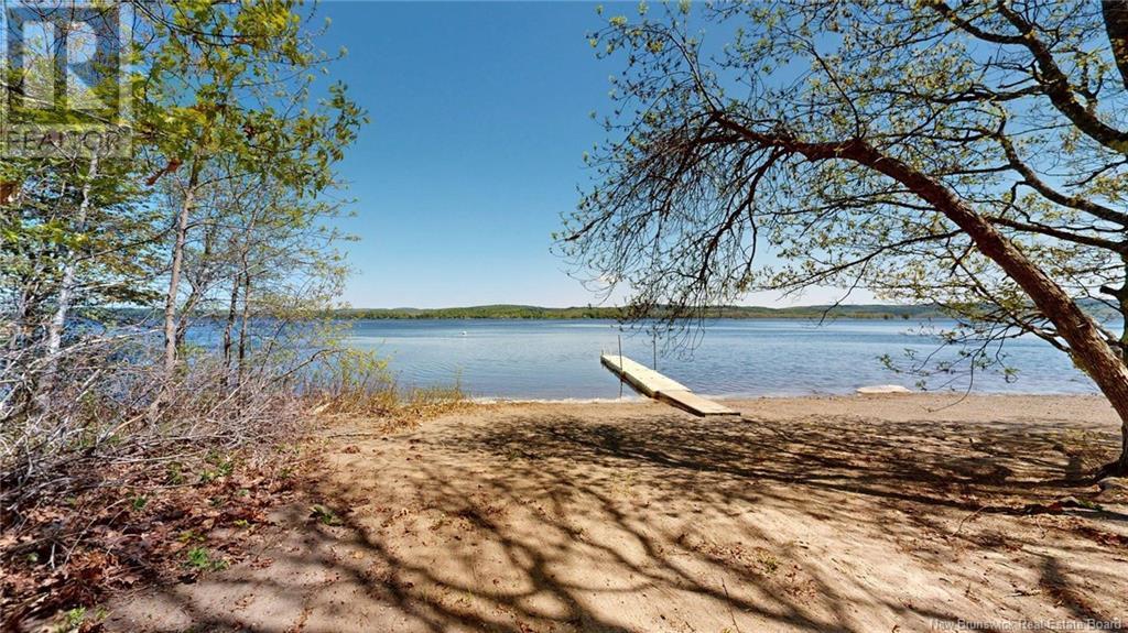 6577 Route 102, Oak Point, New Brunswick  E5M 2G9 - Photo 45 - NB119373