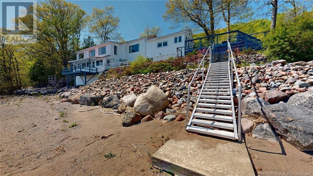 6577 Route 102, Oak Point, New Brunswick  E5M 2G9 - Photo 46 - NB119373