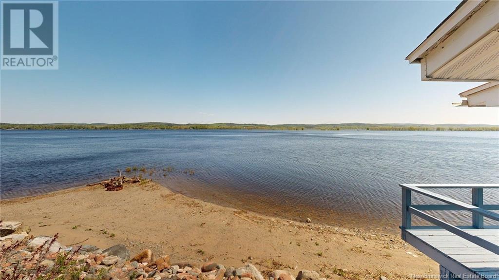 6577 Route 102, Oak Point, New Brunswick  E5M 2G9 - Photo 47 - NB119373