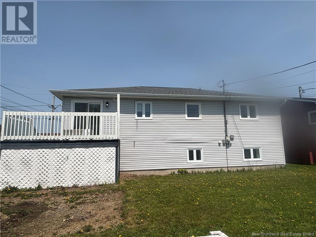 61 Rue Jerome Comeau, Petit-Rocher, New Brunswick  E8J 1K4 - Photo 5 - NB119529