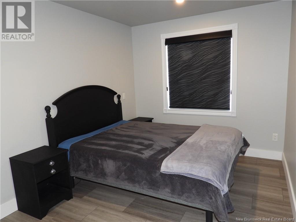 583 Rue Principale, Pointe-Verte, New Brunswick  E8J 2P8 - Photo 12 - NB119198