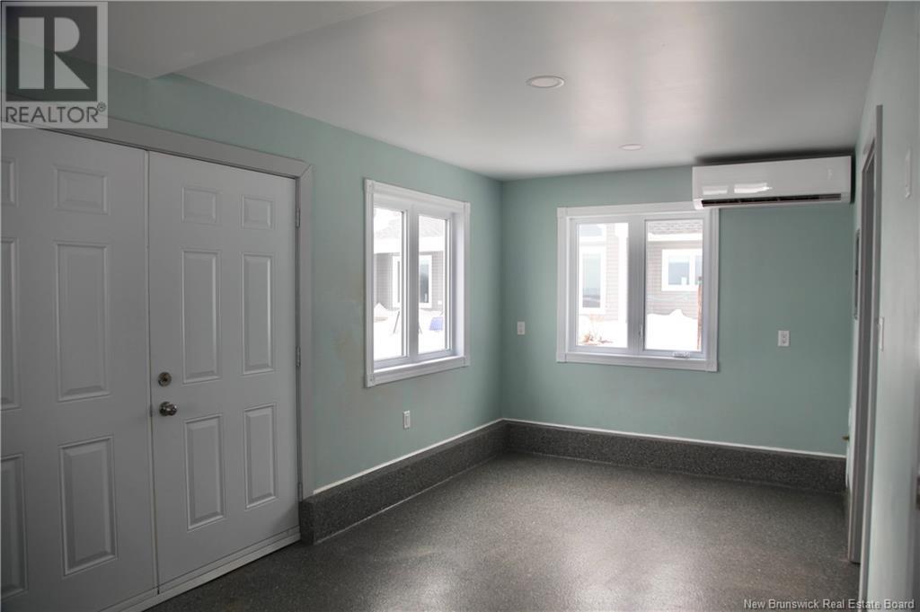 583 Rue Principale, Pointe-Verte, New Brunswick  E8J 2P8 - Photo 23 - NB119198