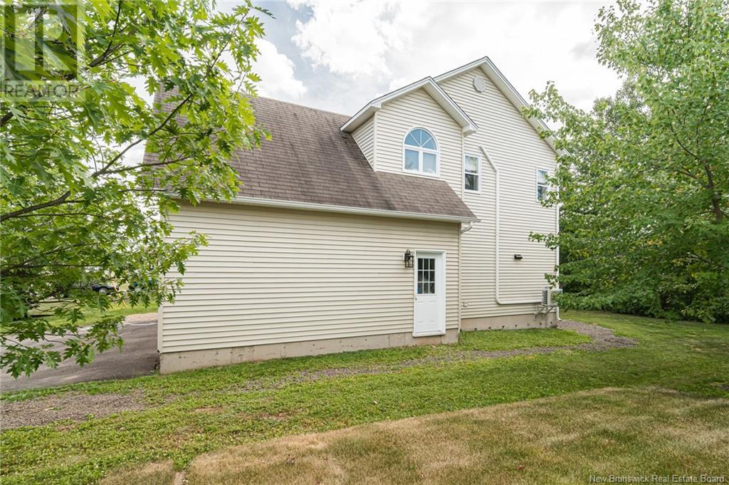 218 Twin Oaks Drive, Moncton, New Brunswick  E1G 4W4 - Photo 4 - NB119644