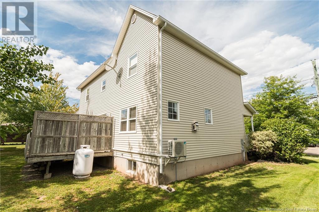218 Twin Oaks Drive, Moncton, New Brunswick  E1G 4W4 - Photo 5 - NB119644