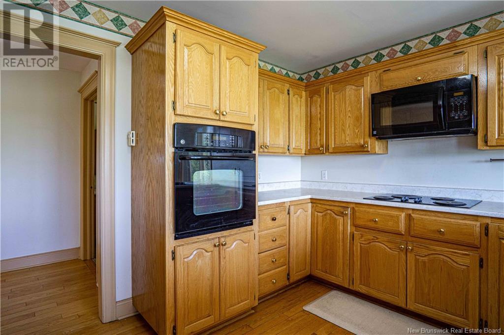 281 Kimble Drive, Fredericton, New Brunswick  E3B 6Y1 - Photo 14 - NB119287