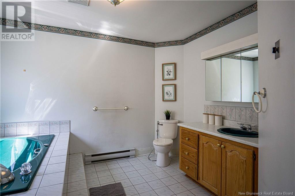 281 Kimble Drive, Fredericton, New Brunswick  E3B 6Y1 - Photo 21 - NB119287