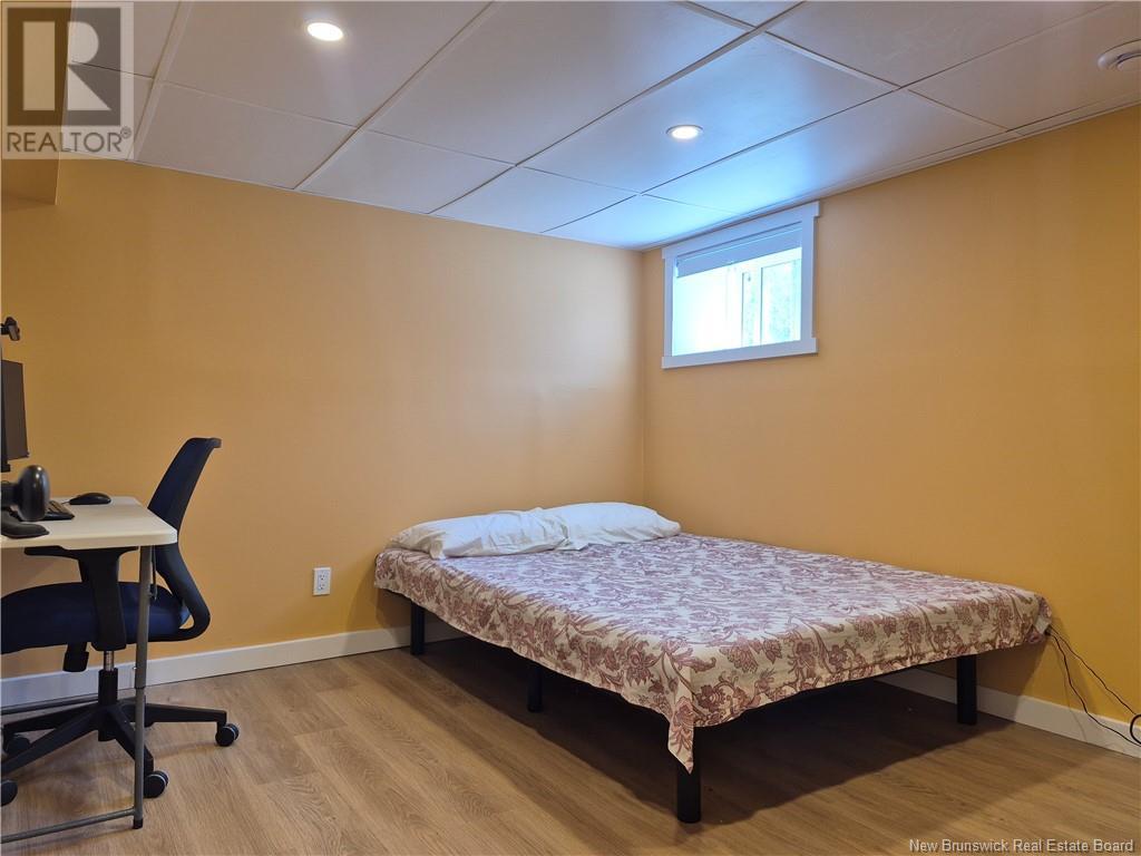 1300 Currie Street, Bathurst, New Brunswick  E2A 6J6 - Photo 15 - NB119196