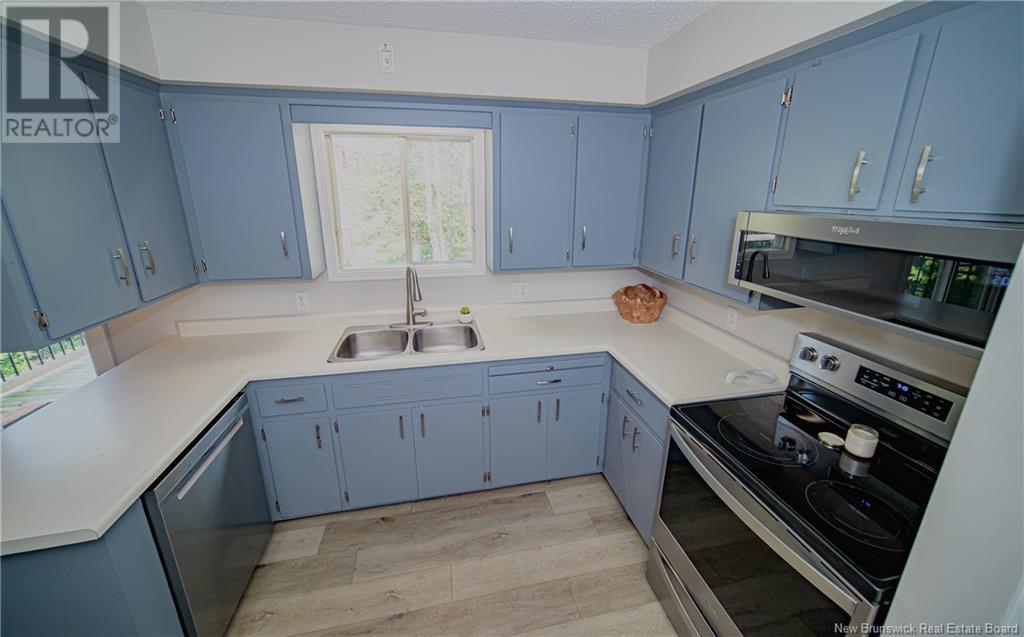 35 Charing Crescent, Fredericton, New Brunswick  E3B 4R8 - Photo 16 - NB119643