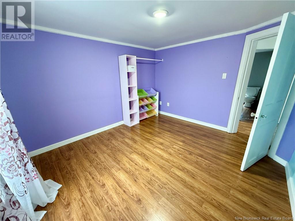938 King Street, Bathurst, New Brunswick  E2A 1S1 - Photo 22 - NB119633