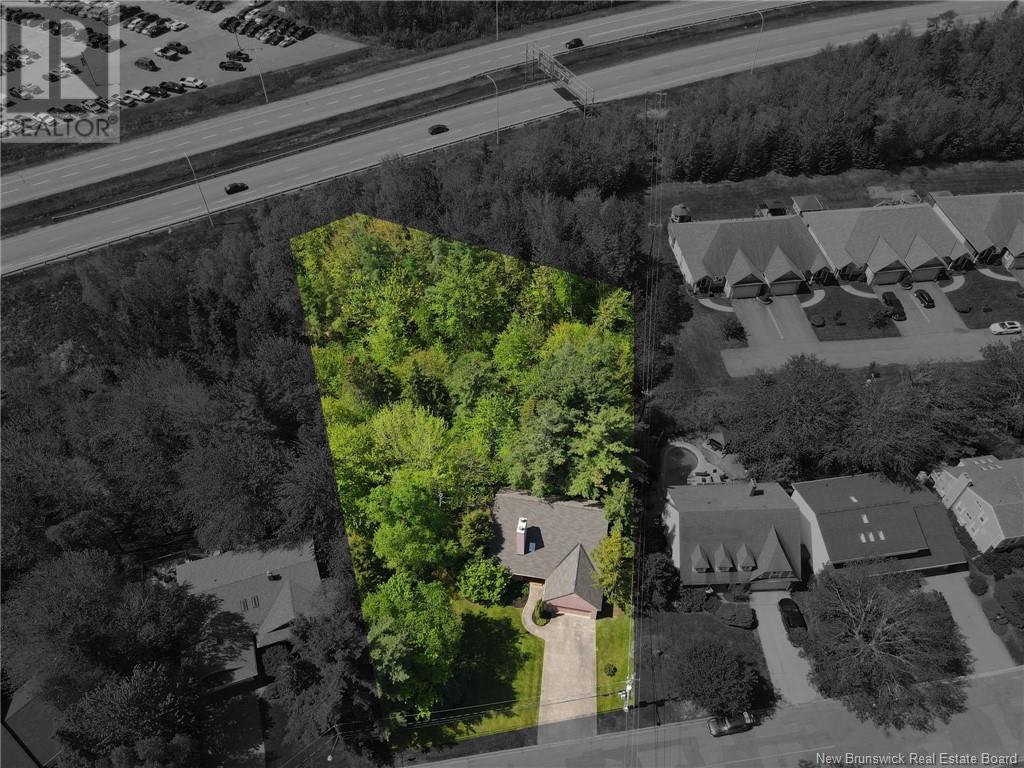 270 Bessborough Avenue, Moncton, New Brunswick  E1E 4C1 - Photo 2 - NB119667