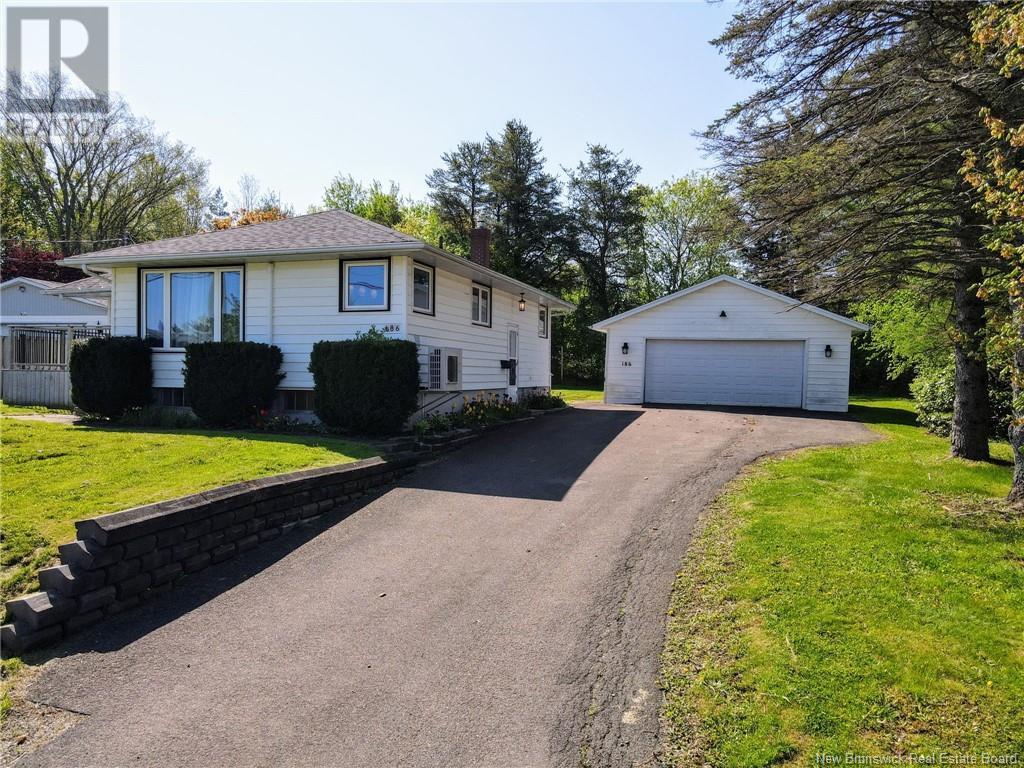 186 Lakeside Drive, Riverview, New Brunswick  E1B 3G9 - Photo 1 - NB119483