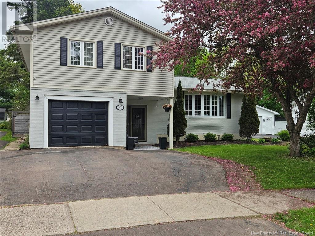 47 Laird Avenue, Moncton, New Brunswick  E1E 2P2 - Photo 1 - NB119726