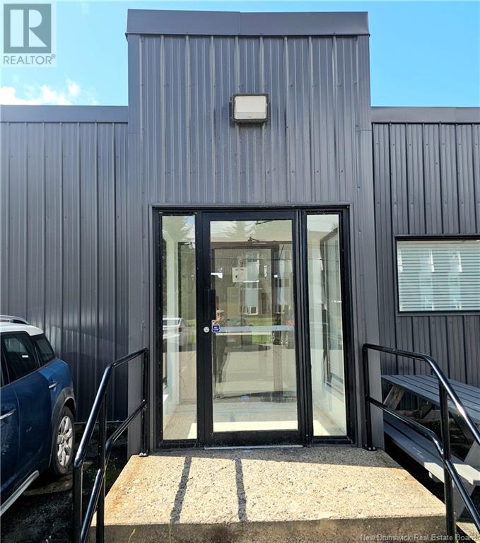 837 Prospect Street, Fredericton, New Brunswick  E3B 5Y4 - Photo 4 - NB119673