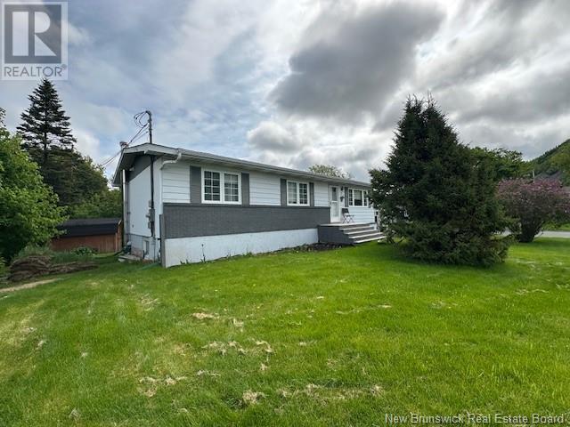 13 Van Horne Crescent, Campbellton, New Brunswick  E3N 3K5 - Photo 1 - NB119796
