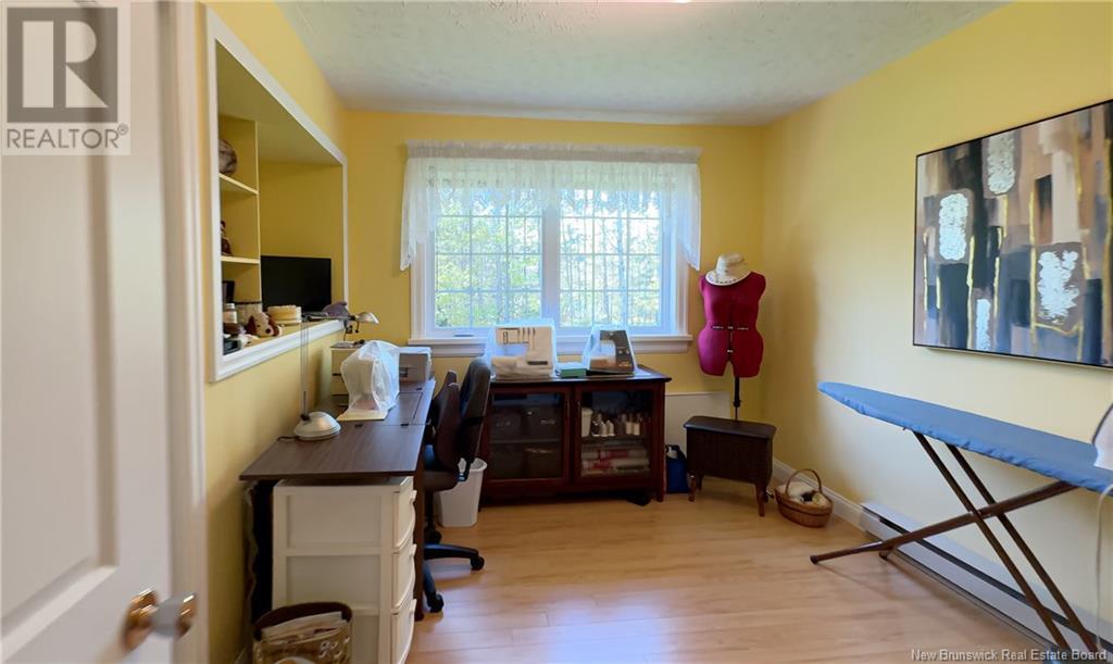 18 Burnett Drive, Hanwell, New Brunswick  E3C 2H9 - Photo 18 - NB119843