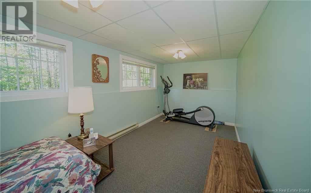 18 Burnett Drive, Hanwell, New Brunswick  E3C 2H9 - Photo 28 - NB119843