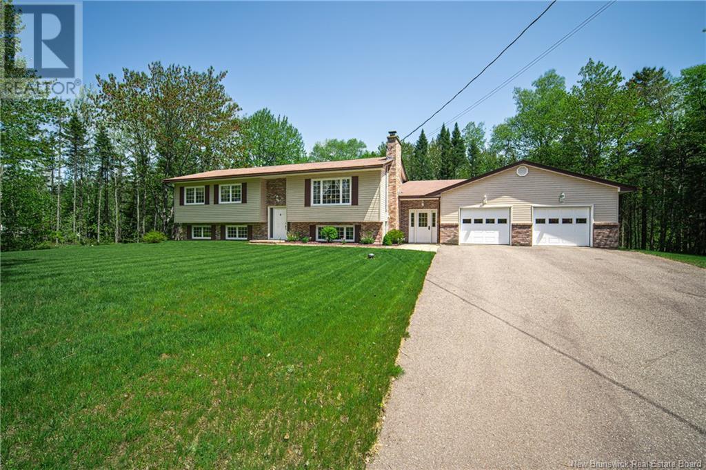 18 Burnett Drive, Hanwell, New Brunswick  E3C 2H9 - Photo 33 - NB119843