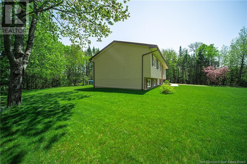 18 Burnett Drive, Hanwell, New Brunswick  E3C 2H9 - Photo 36 - NB119843