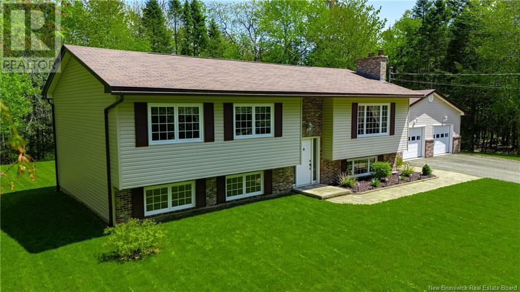 18 Burnett Drive, Hanwell, New Brunswick  E3C 2H9 - Photo 43 - NB119843