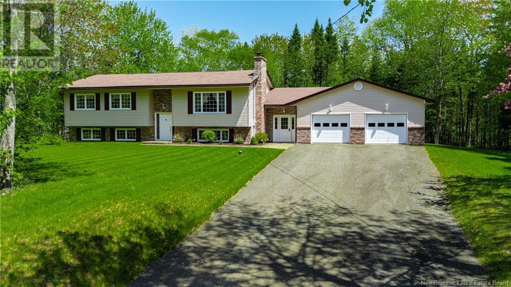 18 Burnett Drive, Hanwell, New Brunswick  E3C 2H9 - Photo 50 - NB119843
