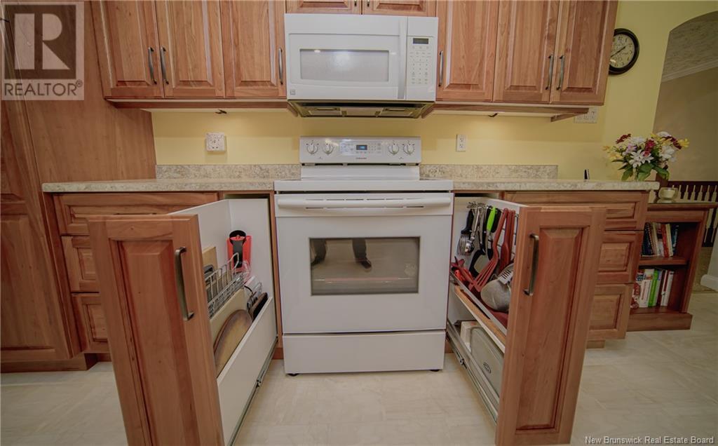 18 Burnett Drive, Hanwell, New Brunswick  E3C 2H9 - Photo 8 - NB119843