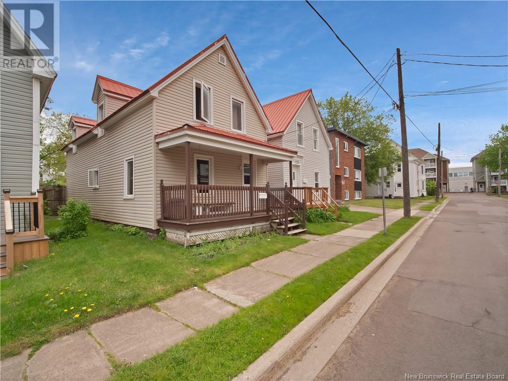 58 Elm Street, Moncton, New Brunswick  E1C 5T6 - Photo 3 - NB119811