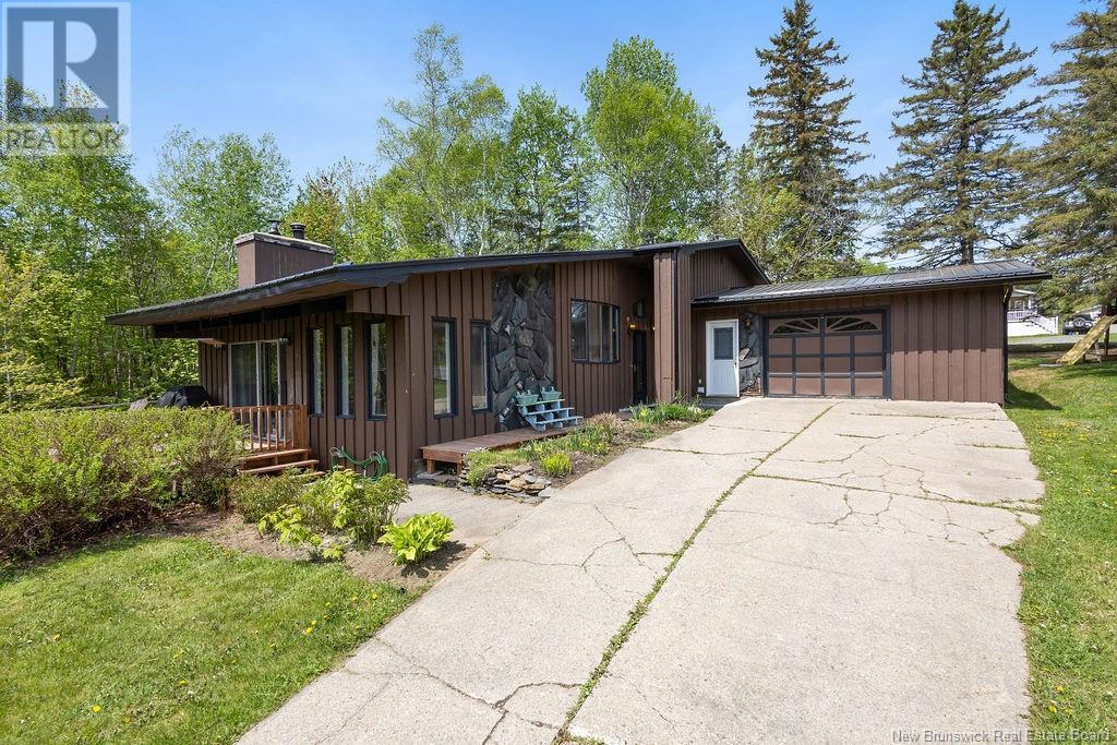 142 Century Drive, Miramichi, New Brunswick  E1V 7A4 - Photo 1 - NB119732