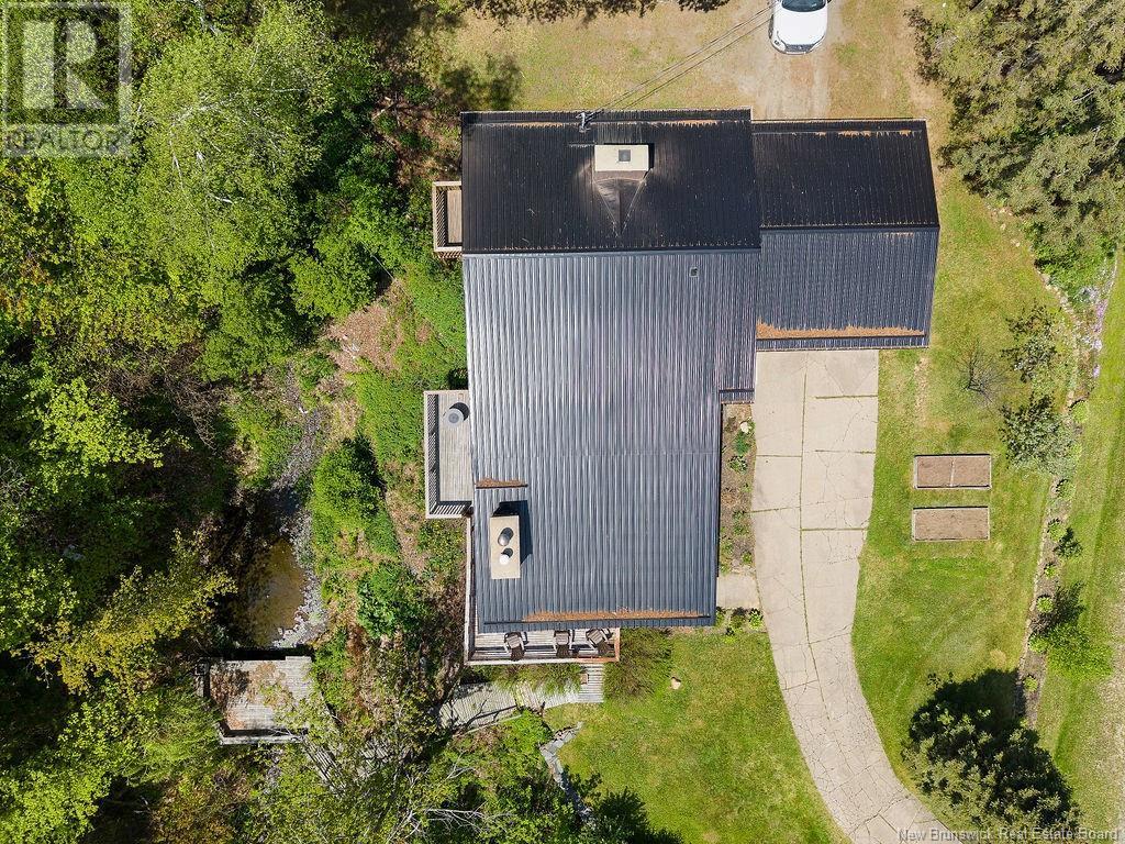 142 Century Drive, Miramichi, New Brunswick  E1V 7A4 - Photo 35 - NB119732