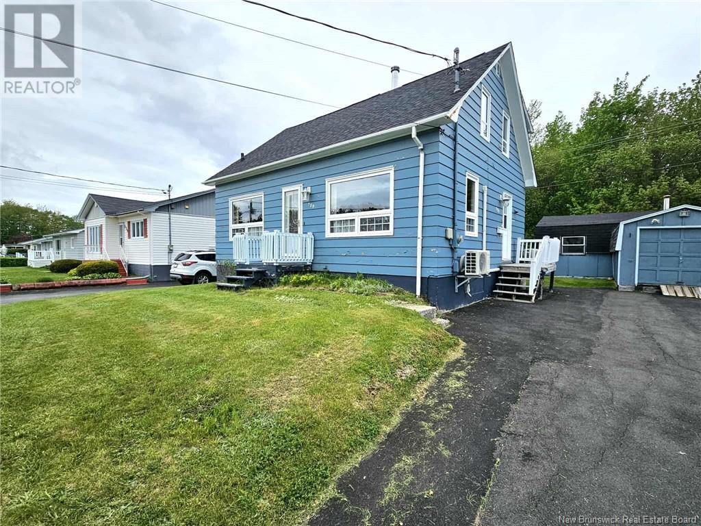 589 Patterson, Bathurst, New Brunswick  E2A 1Z9 - Photo 3 - NB119825