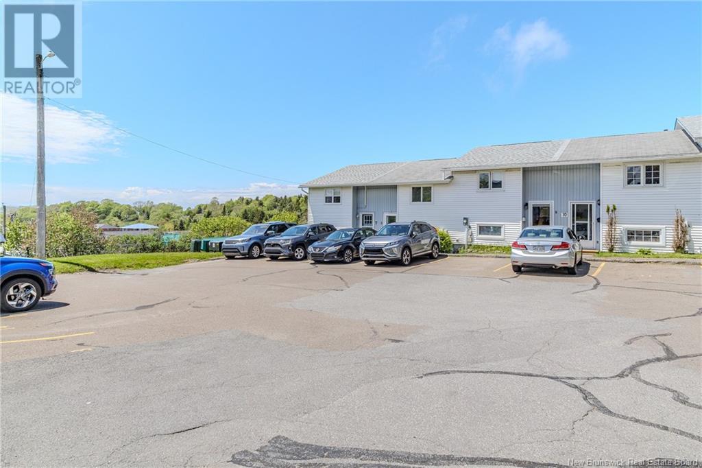 8 Woodside, Saint John, New Brunswick  E2J 3T8 - Photo 2 - NB119809