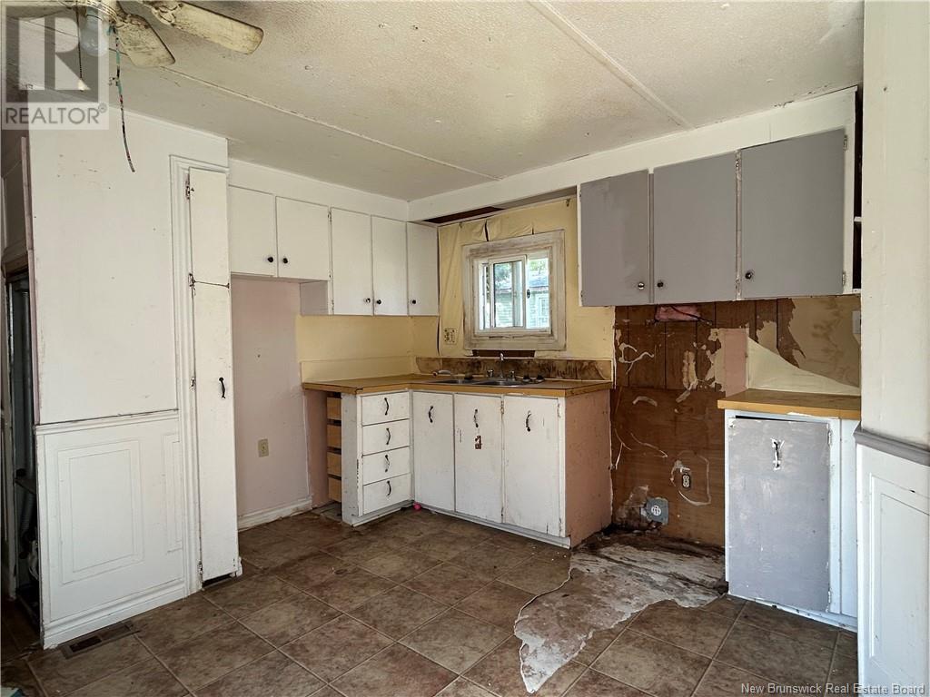 5 Lakeside Drive, Miramichi, New Brunswick  E1N 3G6 - Photo 4 - NB119869