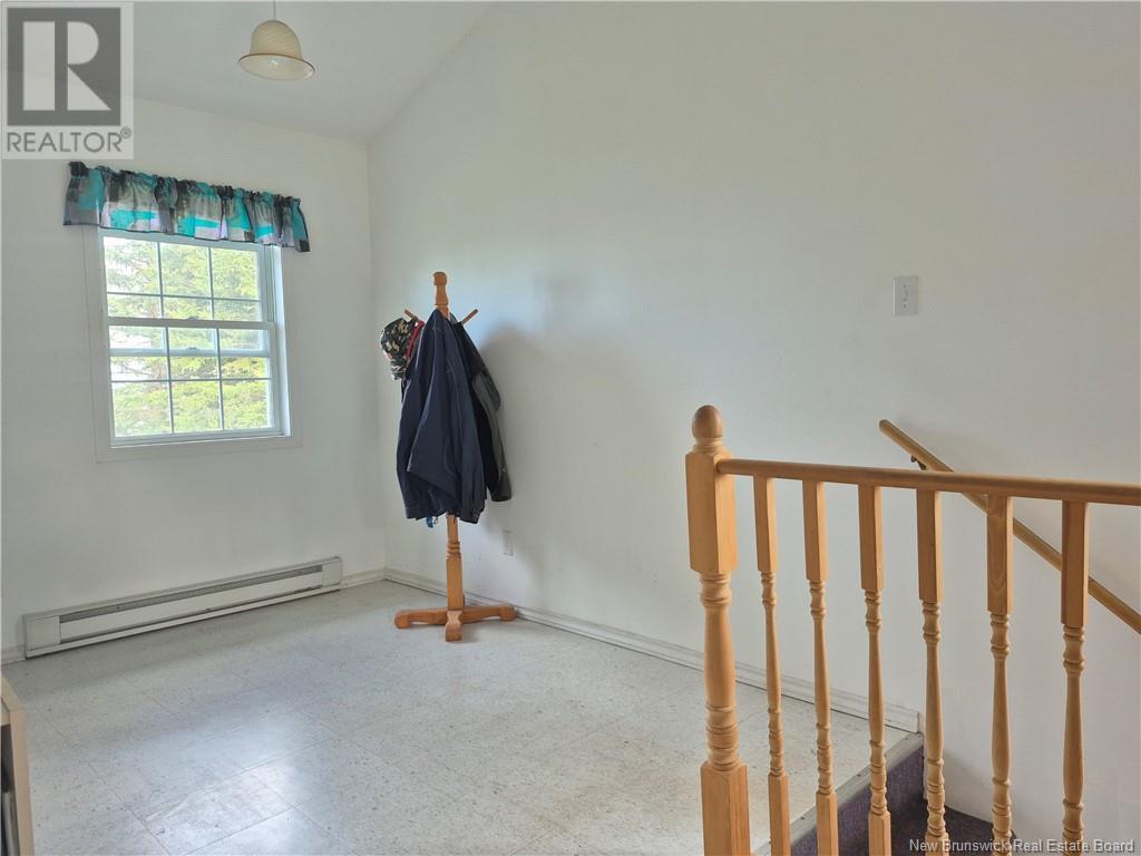 619 Rue De La Baie, Beresford, New Brunswick  E8K 1X3 - Photo 31 - NB119634