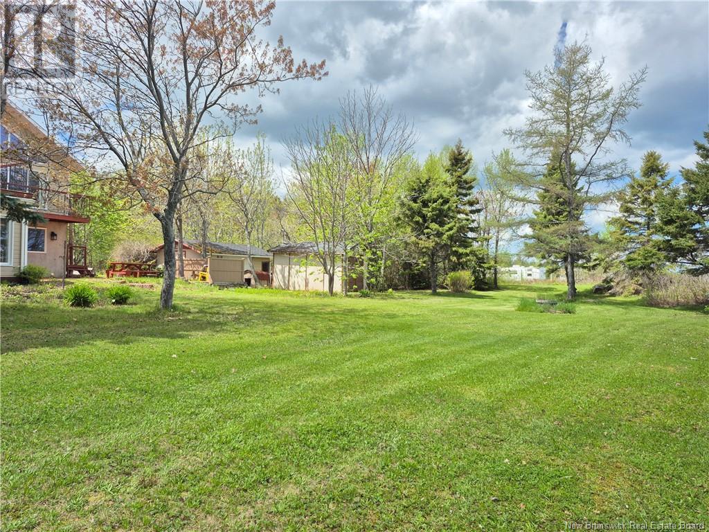 619 Rue De La Baie, Beresford, New Brunswick  E8K 1X3 - Photo 4 - NB119634
