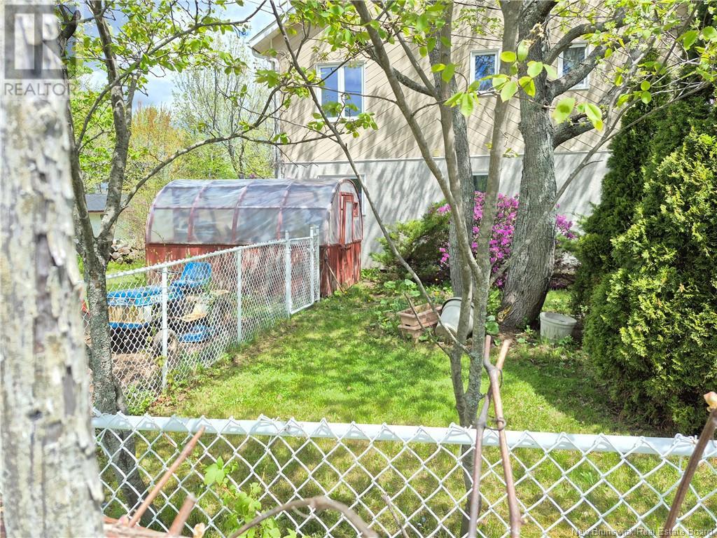 619 Rue De La Baie, Beresford, New Brunswick  E8K 1X3 - Photo 8 - NB119634
