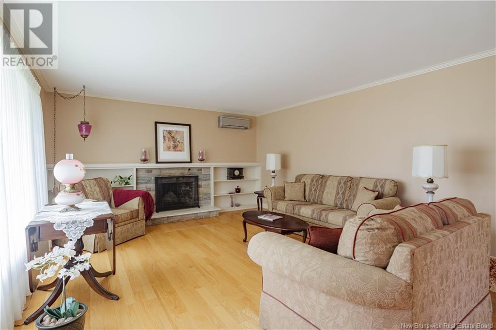 1043 York Street, Fredericton, New Brunswick  E3B 3S4 - Photo 11 - NB119892