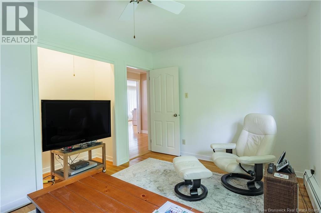 1043 York Street, Fredericton, New Brunswick  E3B 3S4 - Photo 16 - NB119892
