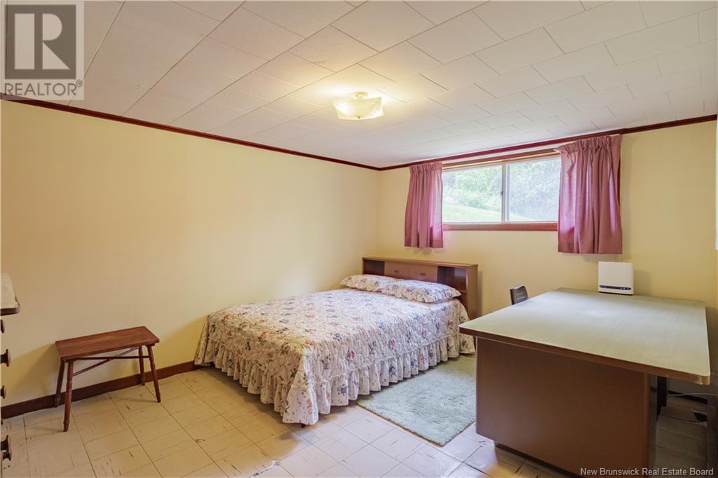 1043 York Street, Fredericton, New Brunswick  E3B 3S4 - Photo 32 - NB119892