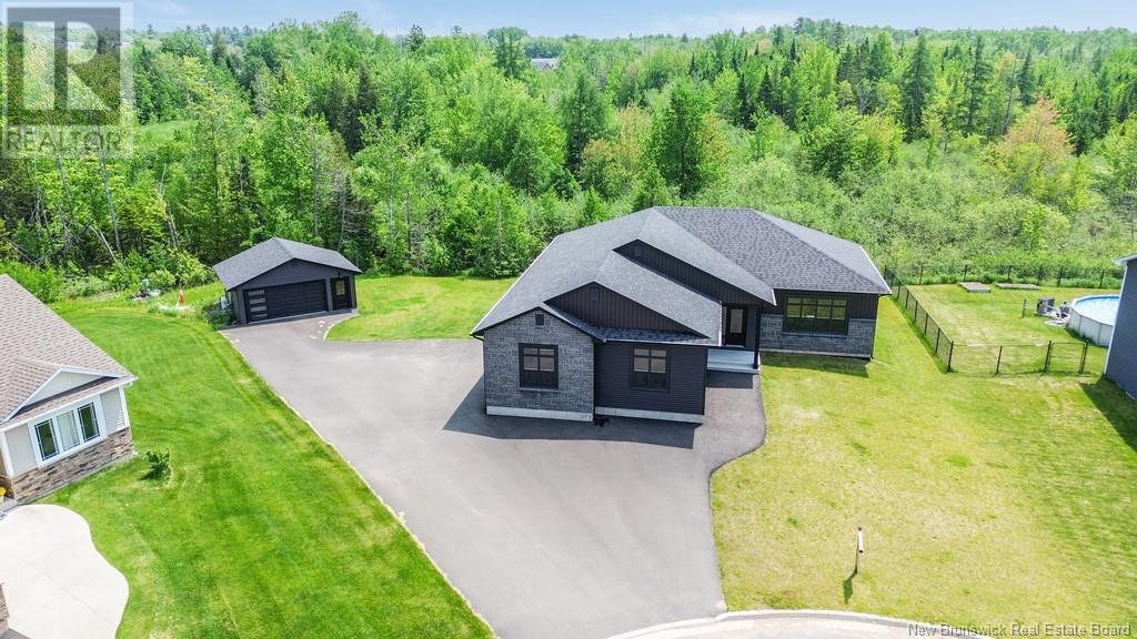 24 Steacy Court, Oromocto, New Brunswick  E2V 0L8 - Photo 1 - NB119852