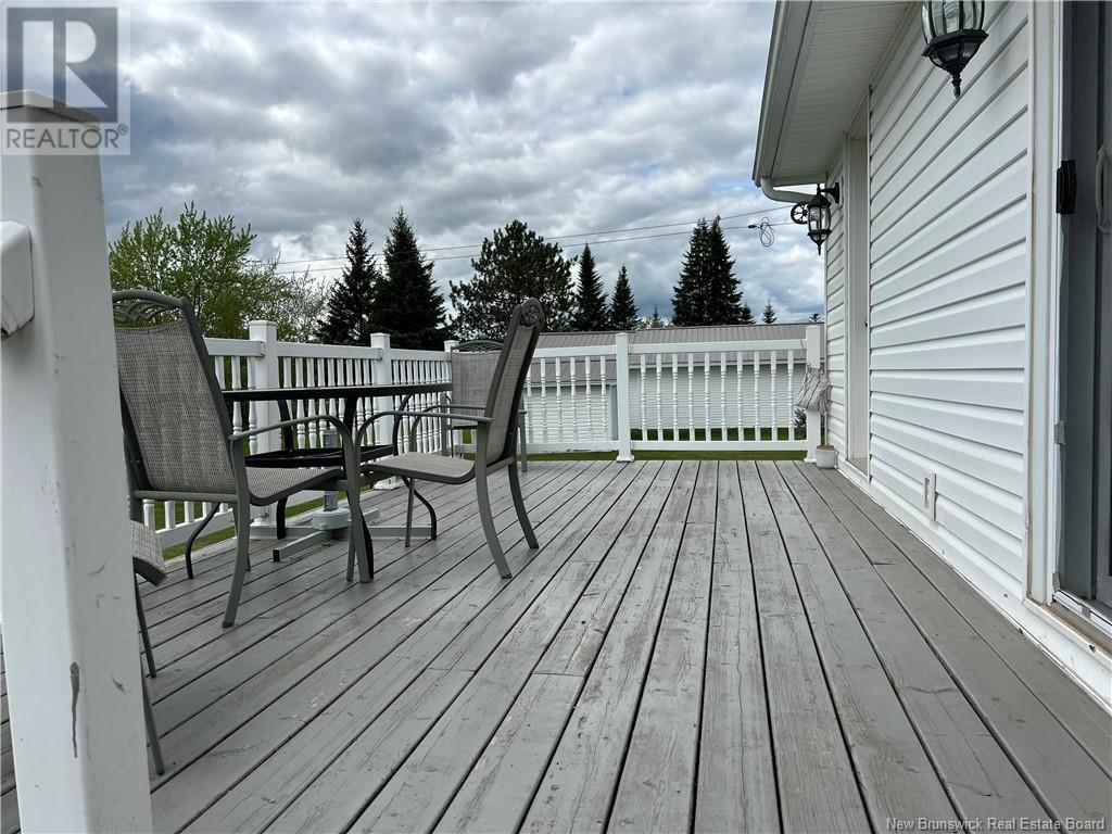 1268 Elmwood, Moncton, New Brunswick  E1H 2H2 - Photo 5 - NB119628