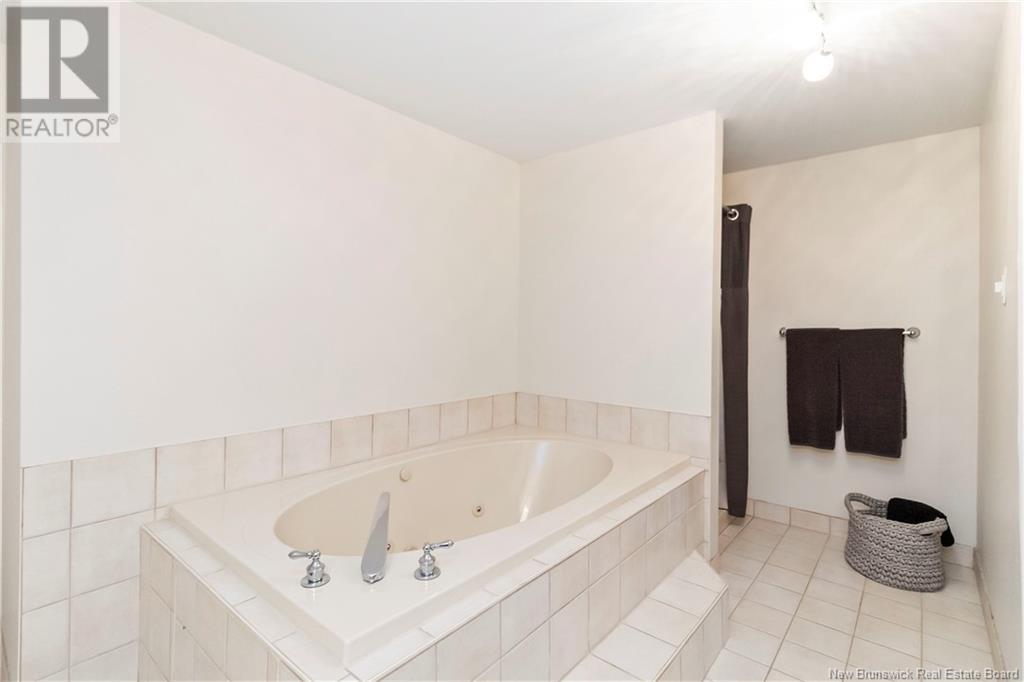 104 Shannon Drive, Moncton, New Brunswick  E1G 2E4 - Photo 41 - NB119937